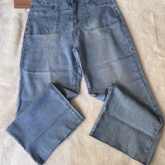 Allabreve Denim - Allabreve Women's Cropped Blue Jeans Size 10